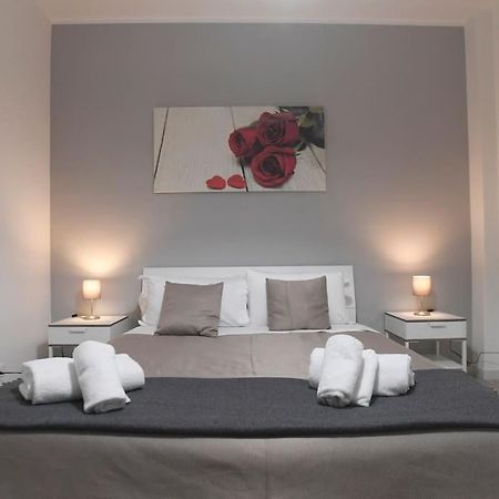 Appartamento San Vito - Monti Roma Esterno foto
